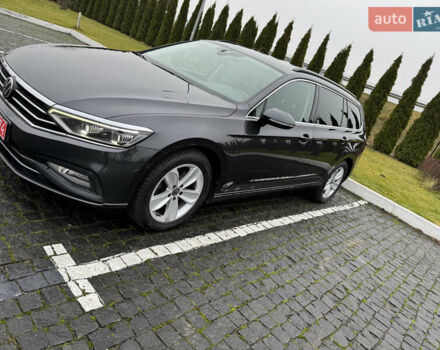 Черный Фольксваген Пассат, объемом двигателя 1.97 л и пробегом 234 тыс. км за 24999 $, фото 1 на Automoto.ua