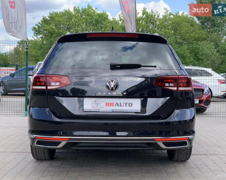 Чорний Фольксваген Пассат, об'ємом двигуна 2 л та пробігом 190 тис. км за 21755 $, фото 18 на Automoto.ua