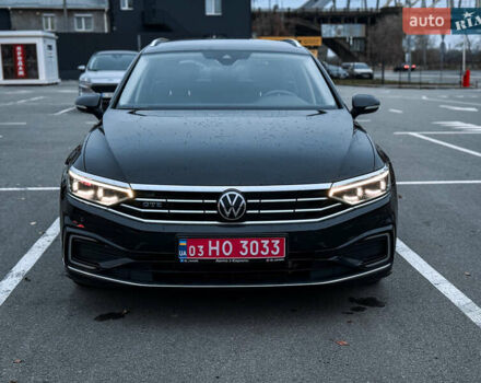 Черный Фольксваген Пассат, объемом двигателя 1.4 л и пробегом 180 тыс. км за 21499 $, фото 60 на Automoto.ua