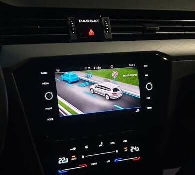 Чорний Фольксваген Пассат, об'ємом двигуна 1.97 л та пробігом 195 тис. км за 20200 $, фото 16 на Automoto.ua