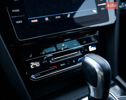 Черный Фольксваген Пассат, объемом двигателя 1.4 л и пробегом 180 тыс. км за 21499 $, фото 67 на Automoto.ua