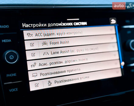 Черный Фольксваген Пассат, объемом двигателя 1.4 л и пробегом 180 тыс. км за 21499 $, фото 88 на Automoto.ua