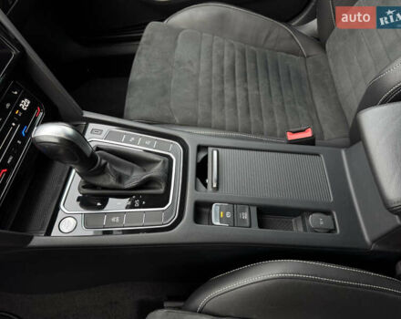 Черный Фольксваген Пассат, объемом двигателя 1.97 л и пробегом 198 тыс. км за 24500 $, фото 32 на Automoto.ua