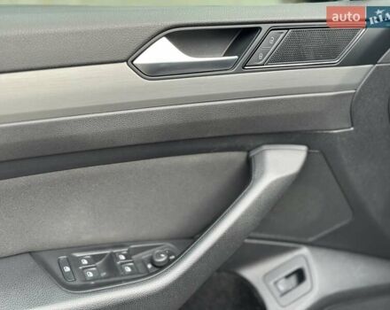 Чорний Фольксваген Пассат, об'ємом двигуна 1.97 л та пробігом 190 тис. км за 20999 $, фото 16 на Automoto.ua