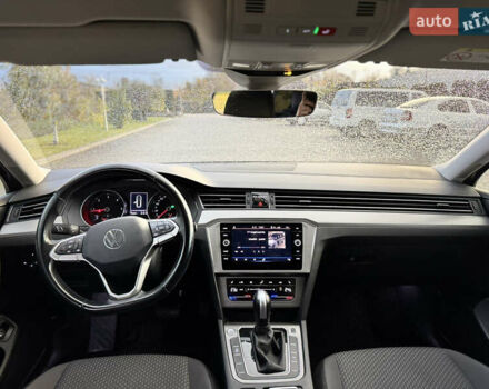 Фольксваген Пассат 2021 в Львове на Automoto.ua Черный Фольксваген Пассат, объемом двигателя 1.97 л и пробегом 175 тыс. км за 21900 $, фото 11 на Automoto.ua
