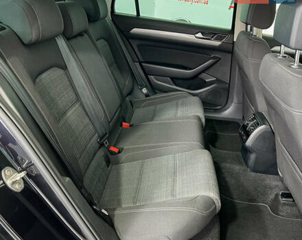 Чорний Фольксваген Пассат, об'ємом двигуна 2 л та пробігом 199 тис. км за 20550 $, фото 9 на Automoto.ua