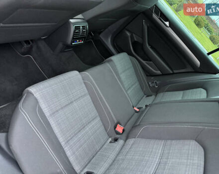 Черный Фольксваген Пассат, объемом двигателя 1.97 л и пробегом 234 тыс. км за 24999 $, фото 14 на Automoto.ua