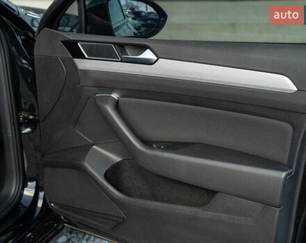 Черный Фольксваген Пассат, объемом двигателя 2 л и пробегом 252 тыс. км за 22900 $, фото 27 на Automoto.ua