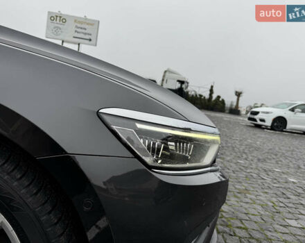 Черный Фольксваген Пассат, объемом двигателя 1.97 л и пробегом 234 тыс. км за 24999 $, фото 5 на Automoto.ua