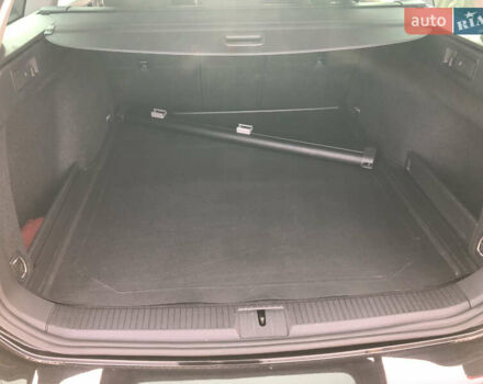 Чорний Фольксваген Пассат, об'ємом двигуна 2 л та пробігом 234 тис. км за 19600 $, фото 16 на Automoto.ua