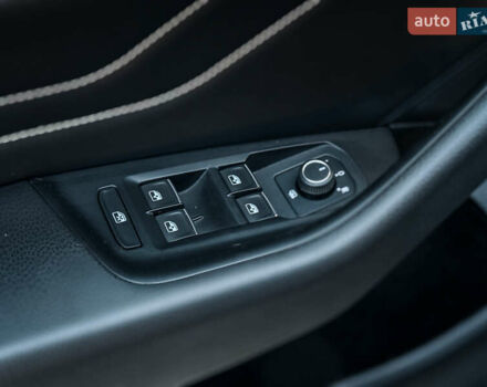 Черный Фольксваген Пассат, объемом двигателя 1.4 л и пробегом 180 тыс. км за 21499 $, фото 28 на Automoto.ua