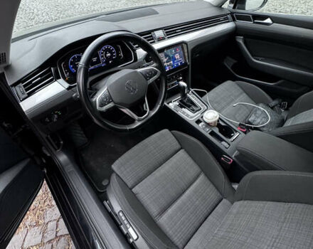 Черный Фольксваген Пассат, объемом двигателя 2 л и пробегом 208 тыс. км за 20800 $, фото 7 на Automoto.ua