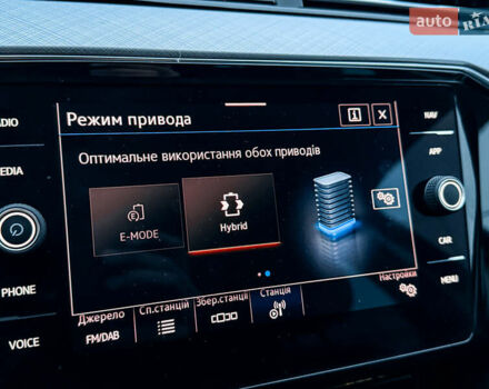 Черный Фольксваген Пассат, объемом двигателя 1.4 л и пробегом 180 тыс. км за 21499 $, фото 64 на Automoto.ua