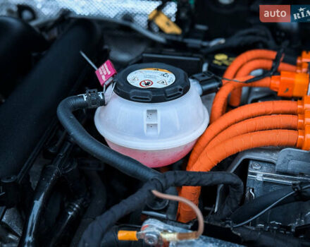 Черный Фольксваген Пассат, объемом двигателя 1.4 л и пробегом 180 тыс. км за 21499 $, фото 58 на Automoto.ua