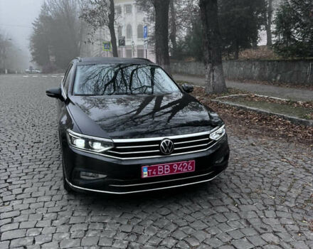 Черный Фольксваген Пассат, объемом двигателя 2 л и пробегом 208 тыс. км за 20800 $, фото 1 на Automoto.ua