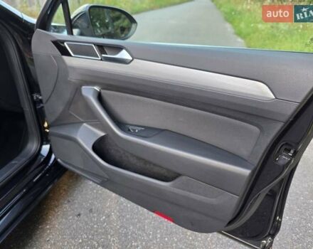 Черный Фольксваген Пассат, объемом двигателя 1.97 л и пробегом 196 тыс. км за 22999 $, фото 33 на Automoto.ua