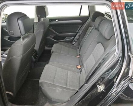 Чорний Фольксваген Пассат, об'ємом двигуна 2 л та пробігом 162 тис. км за 23899 $, фото 7 на Automoto.ua