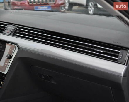 Черный Фольксваген Пассат, объемом двигателя 1.97 л и пробегом 152 тыс. км за 26500 $, фото 102 на Automoto.ua