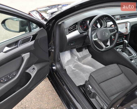 Черный Фольксваген Пассат, объемом двигателя 1.97 л и пробегом 152 тыс. км за 26500 $, фото 97 на Automoto.ua