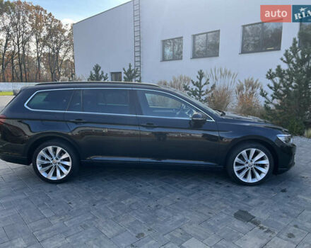 Черный Фольксваген Пассат, объемом двигателя 1.97 л и пробегом 211 тыс. км за 24490 $, фото 5 на Automoto.ua