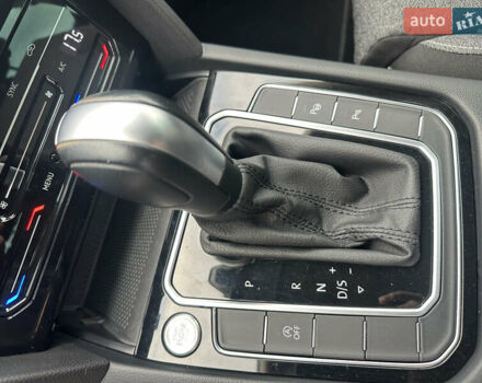 Черный Фольксваген Пассат, объемом двигателя 1.97 л и пробегом 120 тыс. км за 24500 $, фото 26 на Automoto.ua