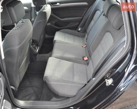 Черный Фольксваген Пассат, объемом двигателя 1.97 л и пробегом 152 тыс. км за 26500 $, фото 45 на Automoto.ua