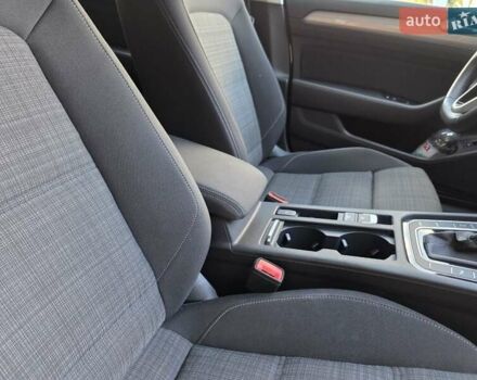 Черный Фольксваген Пассат, объемом двигателя 1.97 л и пробегом 196 тыс. км за 22999 $, фото 35 на Automoto.ua