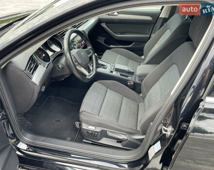 Черный Фольксваген Пассат, объемом двигателя 2 л и пробегом 205 тыс. км за 19999 $, фото 24 на Automoto.ua