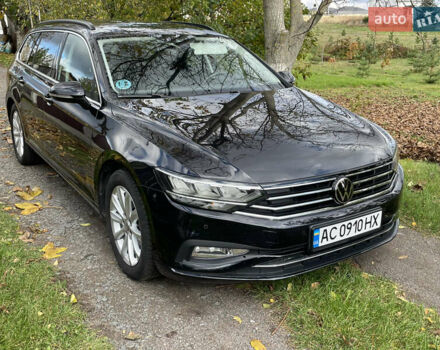 Черный Фольксваген Пассат, объемом двигателя 2 л и пробегом 205 тыс. км за 19999 $, фото 1 на Automoto.ua