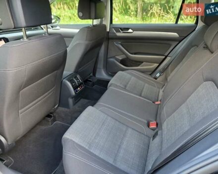 Черный Фольксваген Пассат, объемом двигателя 1.97 л и пробегом 196 тыс. км за 22999 $, фото 36 на Automoto.ua