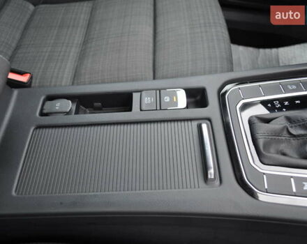 Черный Фольксваген Пассат, объемом двигателя 1.97 л и пробегом 152 тыс. км за 26500 $, фото 108 на Automoto.ua