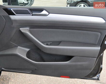 Черный Фольксваген Пассат, объемом двигателя 1.97 л и пробегом 152 тыс. км за 26500 $, фото 103 на Automoto.ua