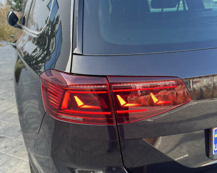 Черный Фольксваген Пассат, объемом двигателя 1.97 л и пробегом 211 тыс. км за 24490 $, фото 22 на Automoto.ua