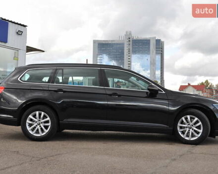 Черный Фольксваген Пассат, объемом двигателя 1.97 л и пробегом 152 тыс. км за 26500 $, фото 91 на Automoto.ua