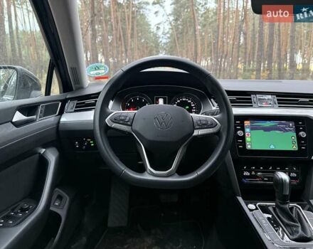 Черный Фольксваген Пассат, объемом двигателя 1.4 л и пробегом 31 тыс. км за 35000 $, фото 10 на Automoto.ua