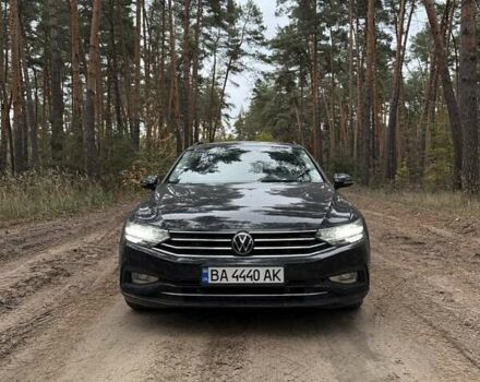 Черный Фольксваген Пассат, объемом двигателя 1.4 л и пробегом 31 тыс. км за 35000 $, фото 1 на Automoto.ua