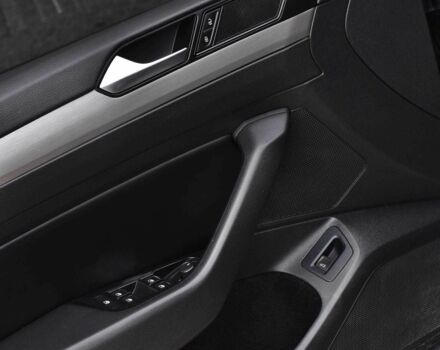 Черный Фольксваген Пассат, объемом двигателя 2 л и пробегом 240 тыс. км за 15450 $, фото 10 на Automoto.ua