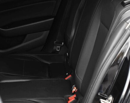 Черный Фольксваген Пассат, объемом двигателя 2 л и пробегом 240 тыс. км за 15450 $, фото 18 на Automoto.ua