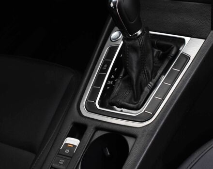 Черный Фольксваген Пассат, объемом двигателя 2 л и пробегом 240 тыс. км за 15450 $, фото 14 на Automoto.ua