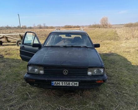 Черный Фольксваген Пассат, объемом двигателя 1.8 л и пробегом 100 тыс. км за 240 $, фото 1 на Automoto.ua