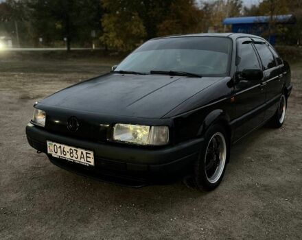 Черный Фольксваген Пассат, объемом двигателя 0 л и пробегом 350 тыс. км за 2500 $, фото 1 на Automoto.ua