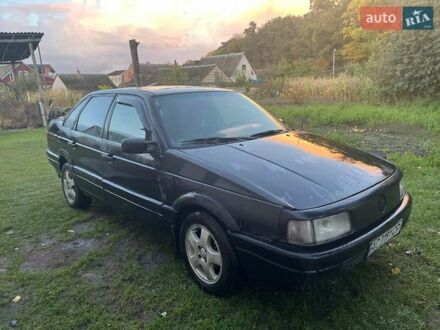 Фольксваген Пассат 1989 в Турийск на Automoto.ua Черный Фольксваген Пассат, объемом двигателя 1.8 л и пробегом 300 тыс. км за 800 $, фото 1 на Automoto.ua
