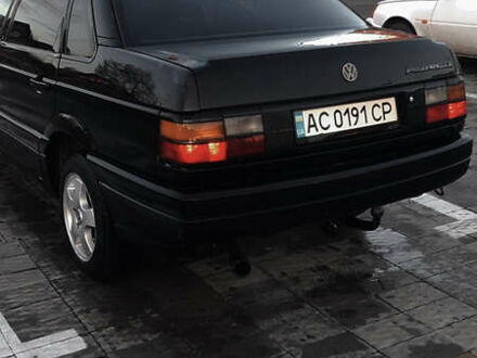 Черный Фольксваген Пассат, объемом двигателя 1.78 л и пробегом 319 тыс. км за 1450 $, фото 1 на Automoto.ua