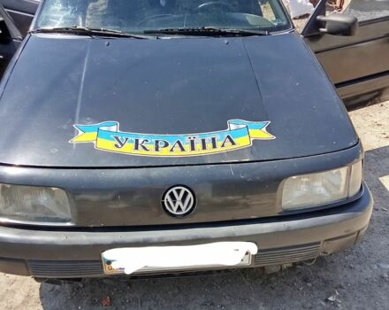 Черный Фольксваген Пассат, объемом двигателя 1.9 л и пробегом 400 тыс. км за 1400 $, фото 1 на Automoto.ua