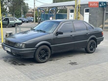 Фольксваген Пассат 1989 в Казатине на Automoto.ua Черный Фольксваген Пассат, объемом двигателя 1.8 л и пробегом 350 тыс. км за 1850 $, фото 1 на Automoto.ua
