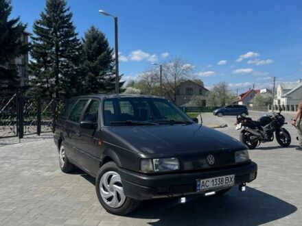 Фольксваген Пассат 1989 в Бродах на Automoto.ua Черный Фольксваген Пассат, объемом двигателя 1.6 л и пробегом 396 тыс. км за 1449 $, фото 1 на Automoto.ua