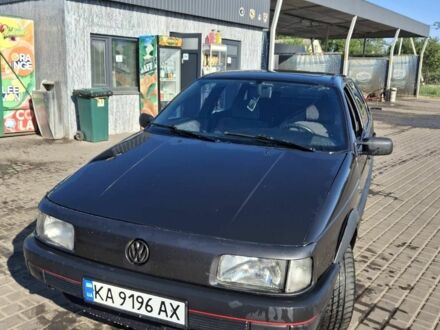 Фольксваген Пассат 1990 в Васильковке на Automoto.ua Черный Фольксваген Пассат, объемом двигателя 1 л и пробегом 200 тыс. км за 1456 $, фото 1 на Automoto.ua