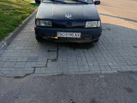 Черный Фольксваген Пассат, объемом двигателя 2 л и пробегом 300 тыс. км за 1000 $, фото 1 на Automoto.ua