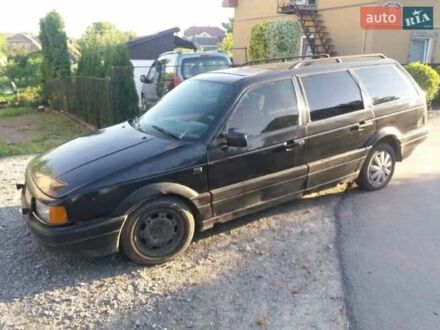 Фольксваген Пассат 1990 у Ходорів на Automoto.ua Чорний Фольксваген Пассат, об'ємом двигуна 1.8 л та пробігом 435 тис. км за 1900 $, фото 1 на Automoto.ua