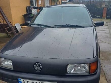 Чорний Фольксваген Пассат, об'ємом двигуна 1.3 л та пробігом 321 тис. км за 2500 $, фото 1 на Automoto.ua